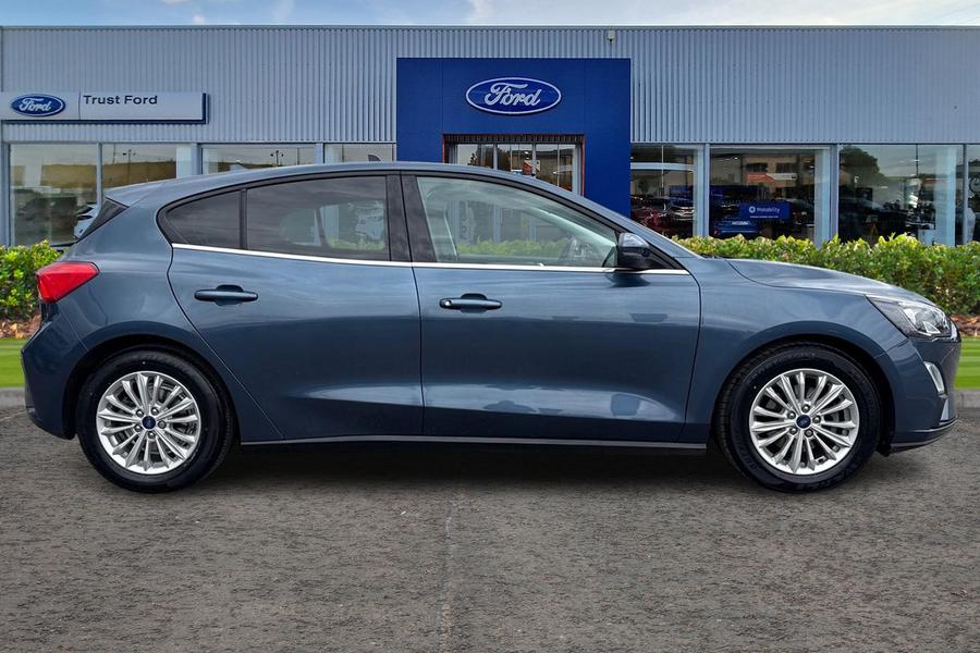 Ford FOCUS Photo autoimg-5c6ba242e7fad4d4844b2df77ea9e620ce285950.jpg