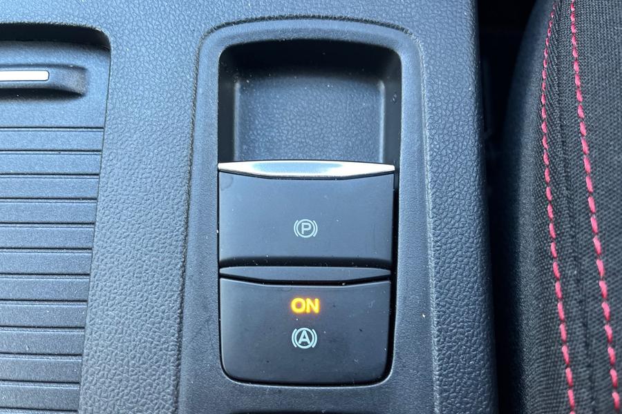 Ford Focus Photo autoimg-5c6bfc9d9f500bf83e322bb54d835d3a1498b0ee.jpg