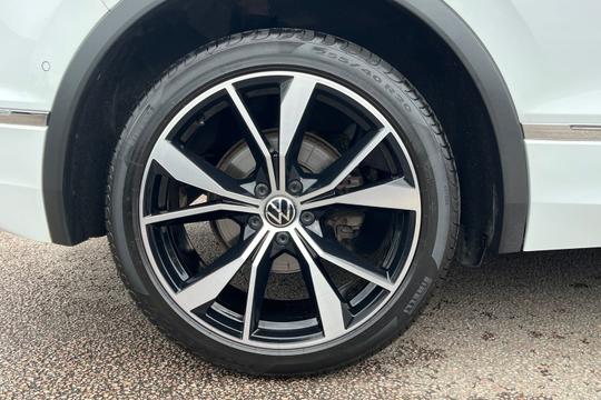 Volkswagen Tiguan Photo autoimg-5c6eb6ccc0bc09f880f51a816b433b3a01ae00dc.jpg