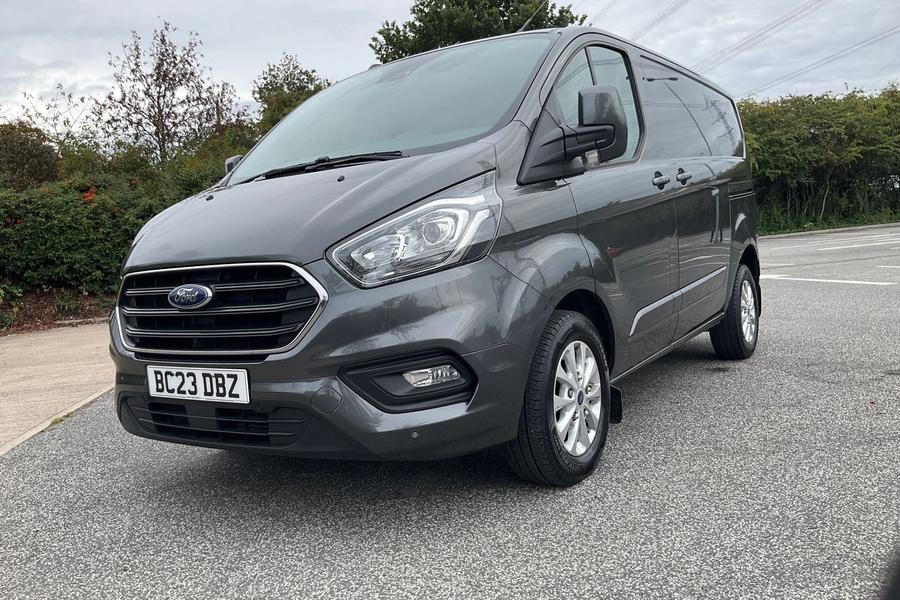 Ford Transit Custom Photo autoimg-5c6f3d0a50372c7253df5144041dd3dae68eed39.jpg