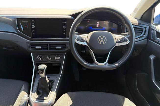 VOLKSWAGEN Polo Photo 11