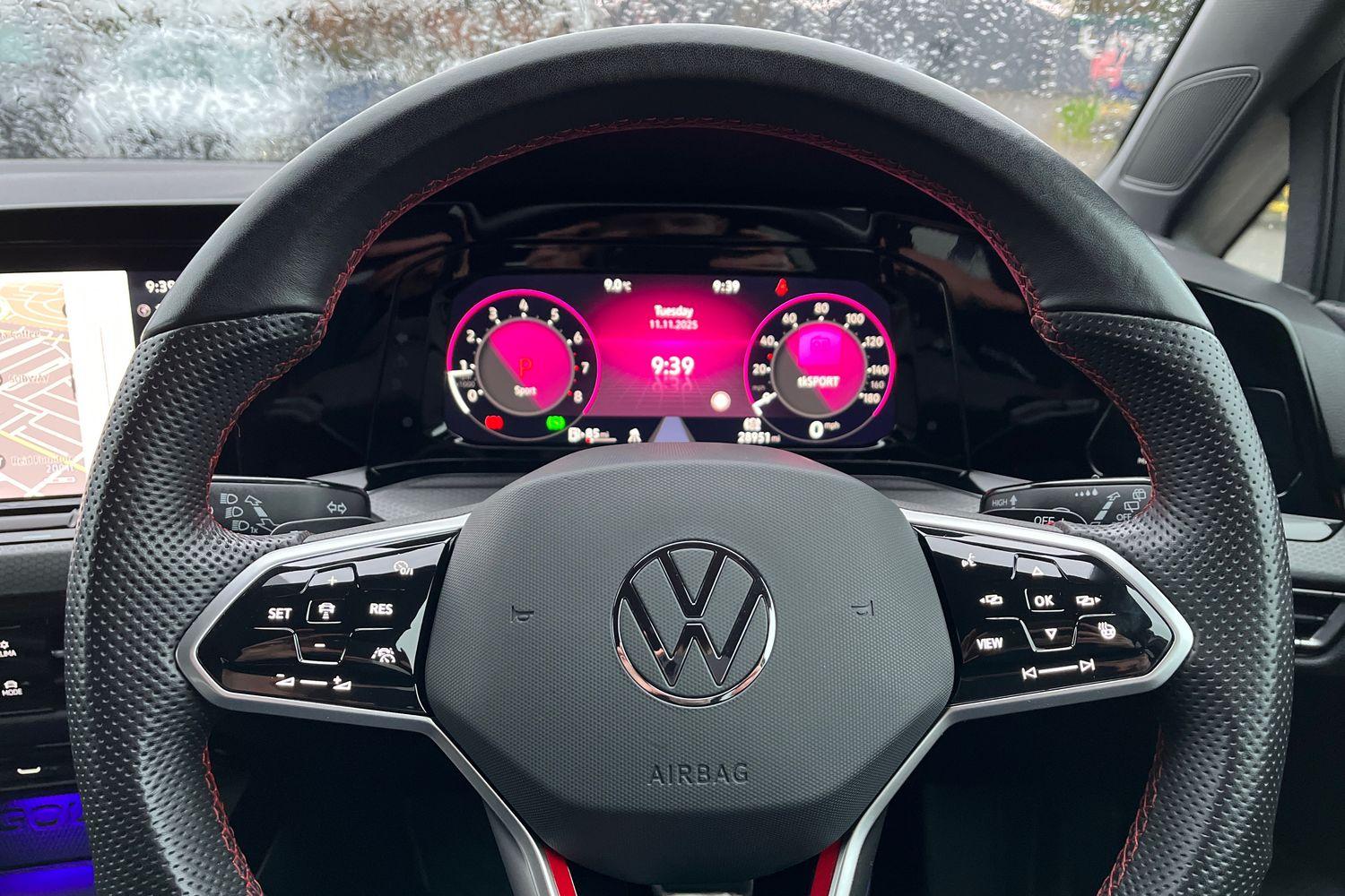 Volkswagen Golf Photo 11