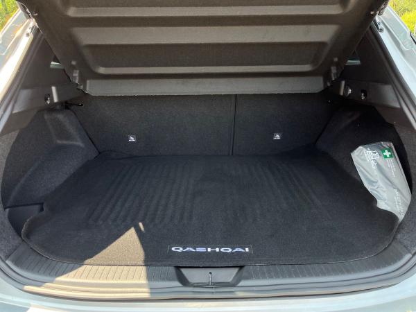 Nissan Qashqai Photo autoimg-5c77d109f1e15e350736f8b00691f58f71f041c9.jpg