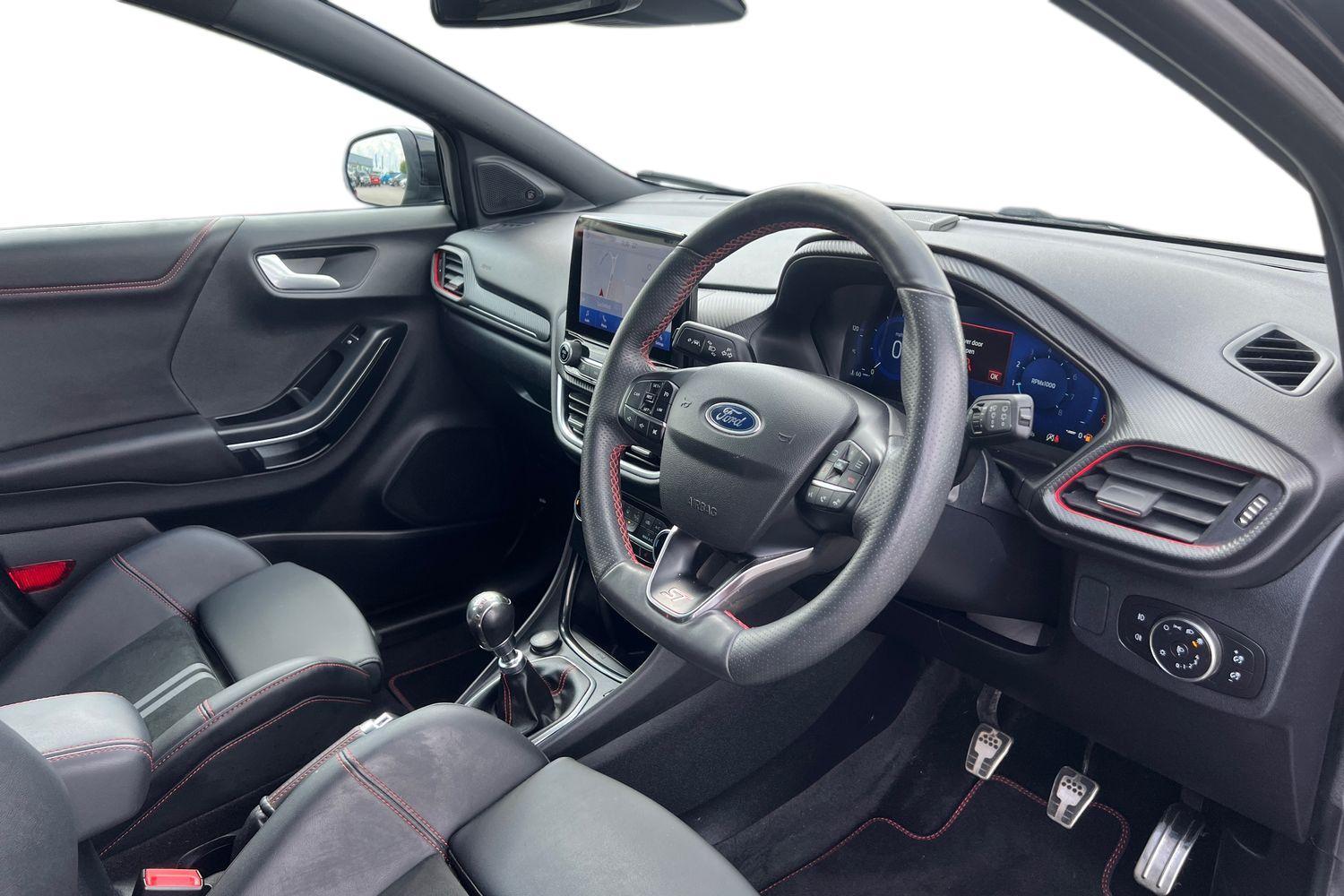Ford PUMA Photo 8