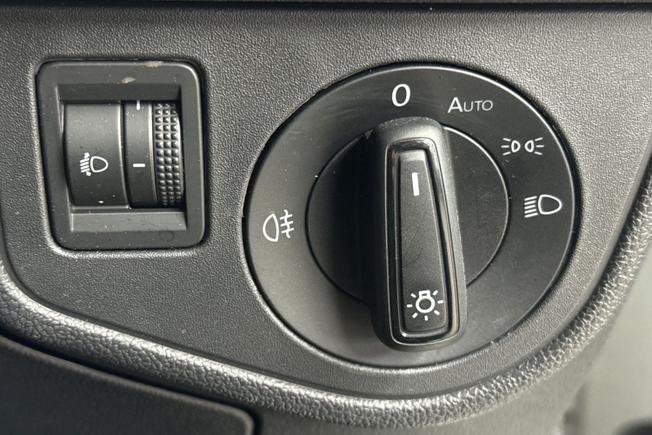 VOLKSWAGEN Polo Photo 24