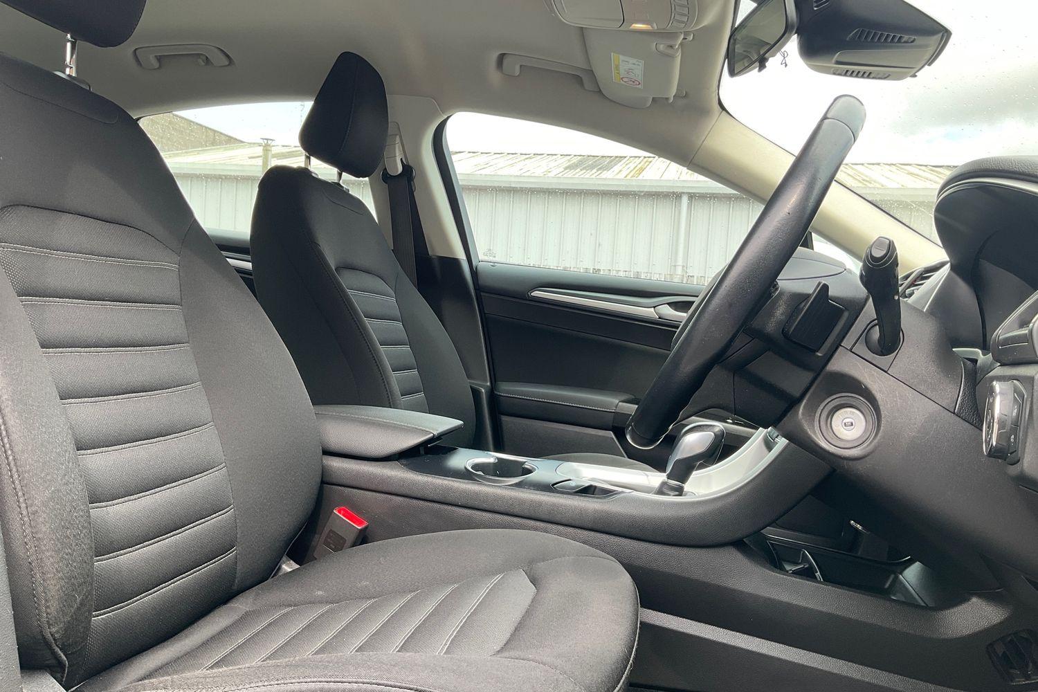 Ford MONDEO Photo 16