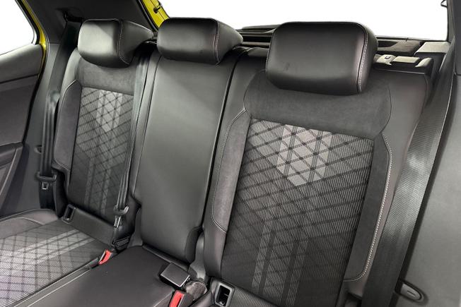VOLKSWAGEN T-Cross Photo 9