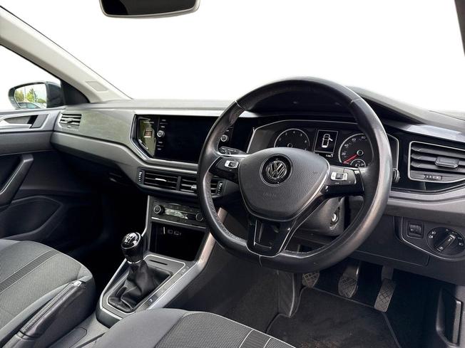 VOLKSWAGEN Polo Photo 6