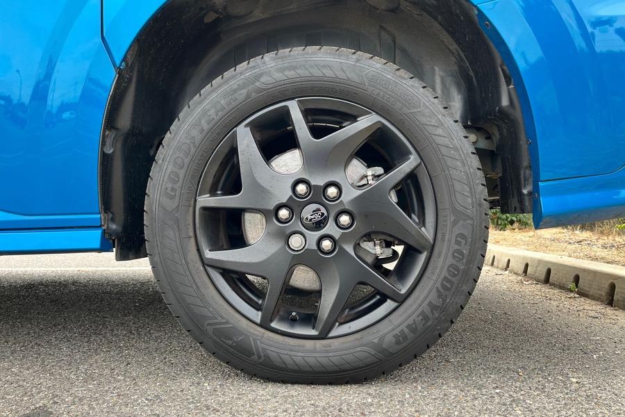 Ford E-Transit Custom Photo autoimg-5c8cef01d0e2e2a3ffe8d130bc1dddac665ad550.jpg