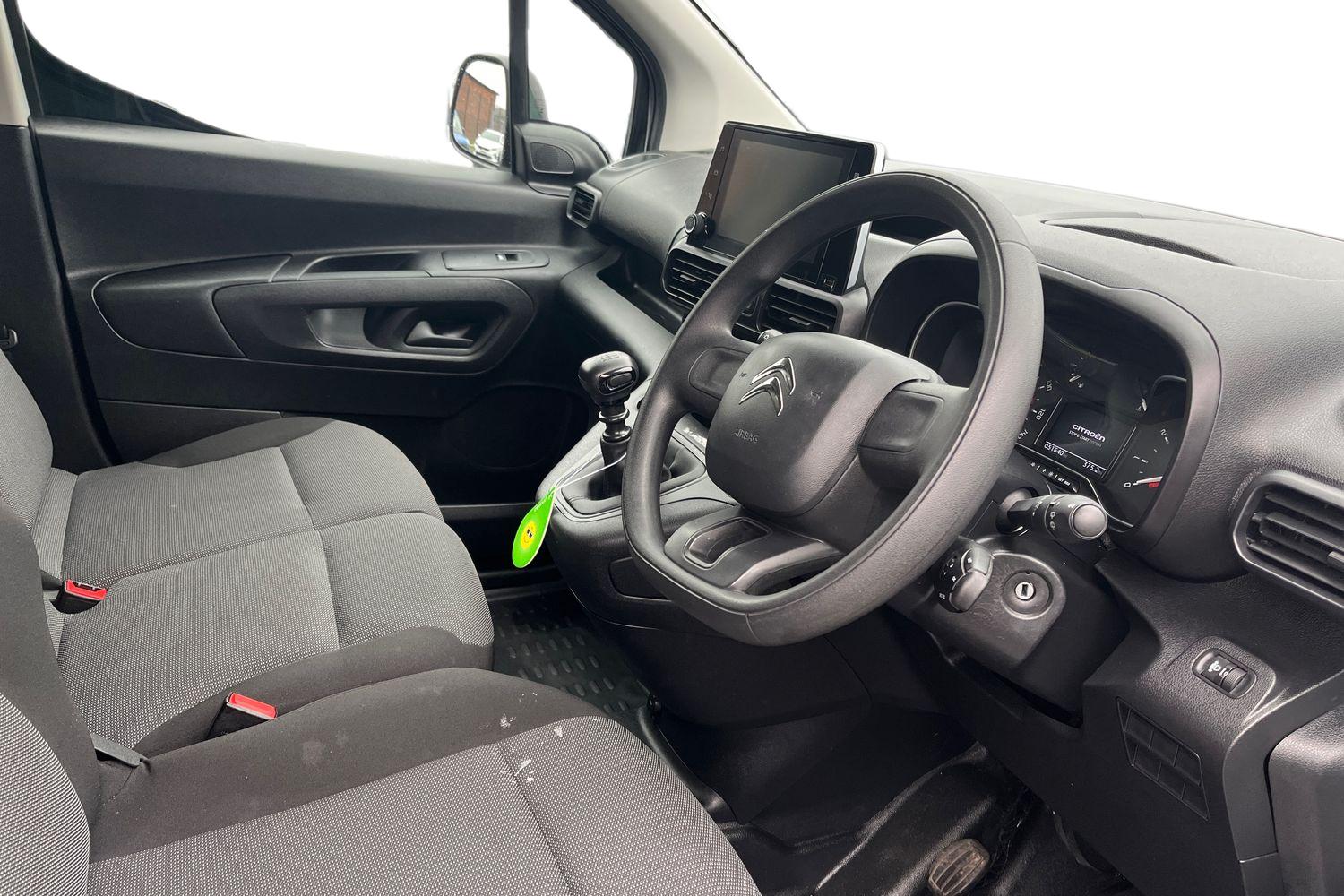 Citroen BERLINGO Photo 13