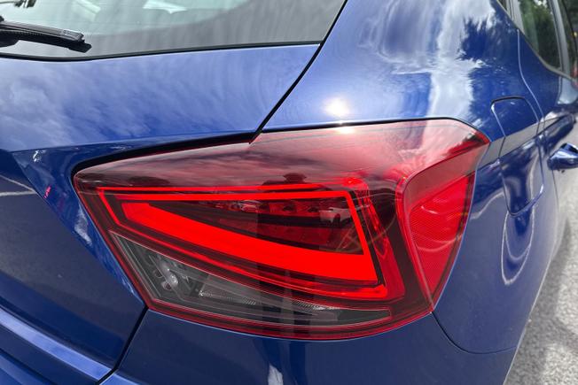 SEAT Ibiza Photo 18
