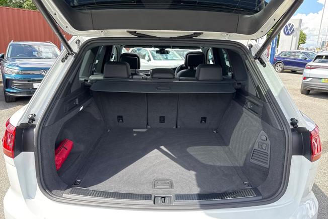 Volkswagen Touareg Photo 12