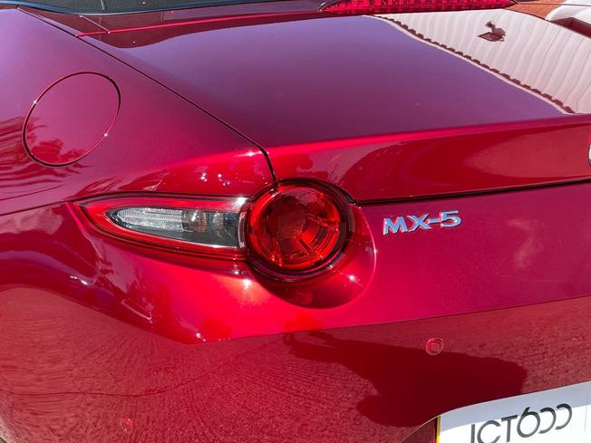 MAZDA MX-5 Photo 18