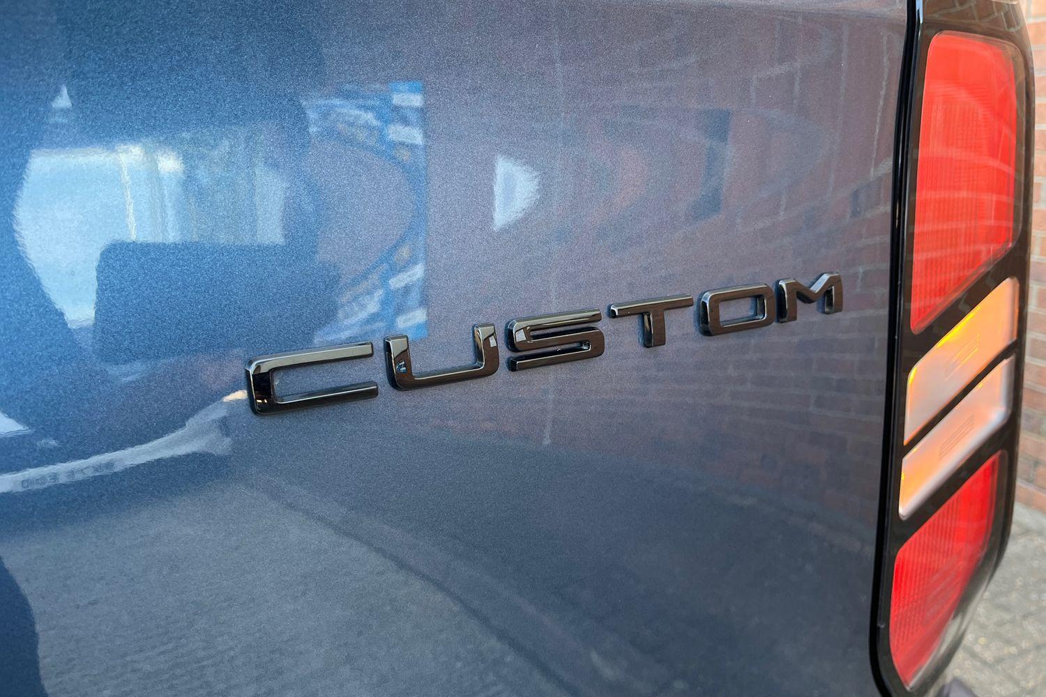 Ford TRANSIT CUSTOM Photo 19
