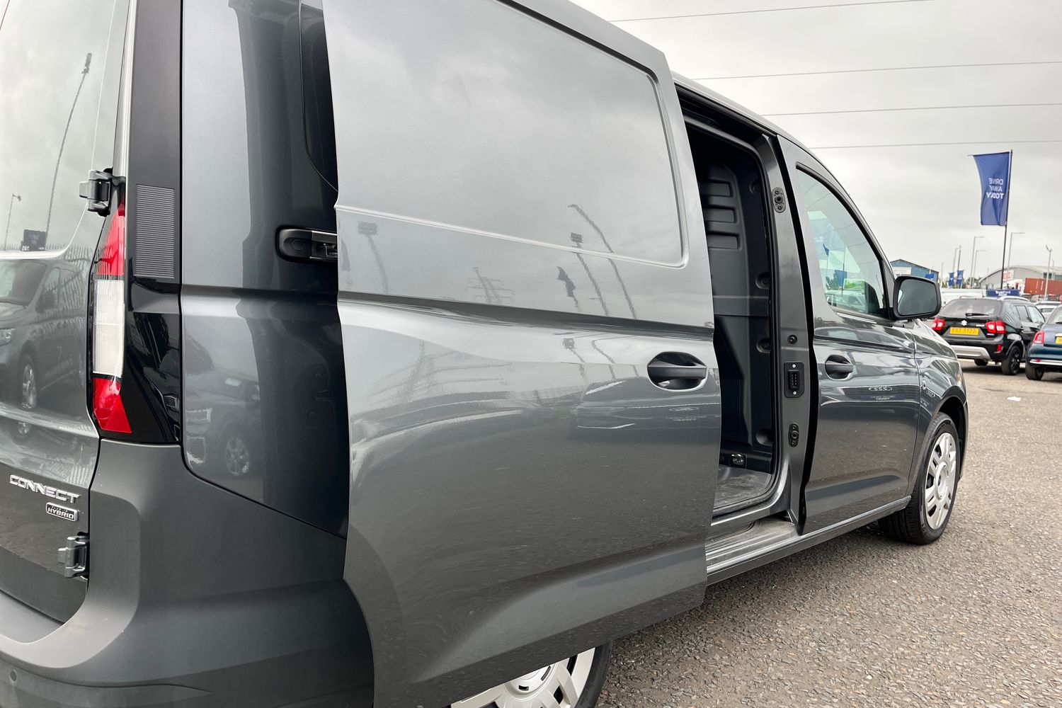 Ford TRANSIT CONNECT Photo 20