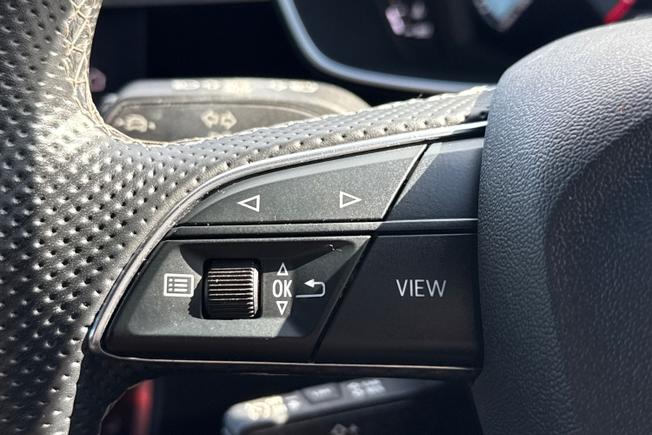 Audi Q3 Photo 16