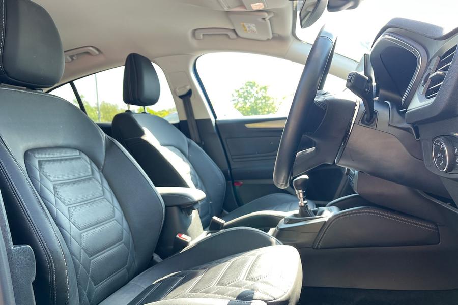 Ford Focus Photo autoimg-5c90e9b075222156e6b924827c8ad2de50927ff5.jpg