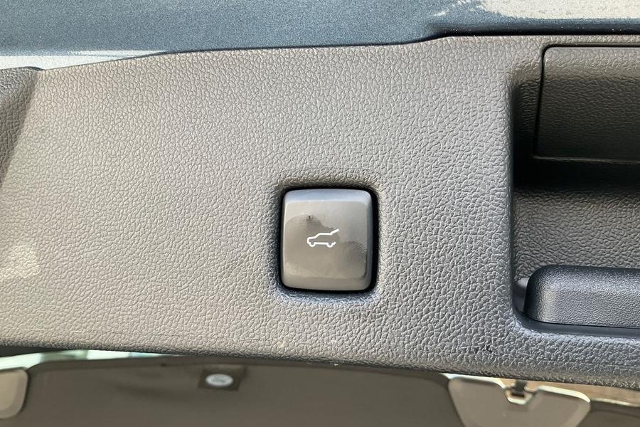 Ford Kuga Photo autoimg-5c94938750673f5e19ff2a3bd8fb36836bbe34f3.jpg