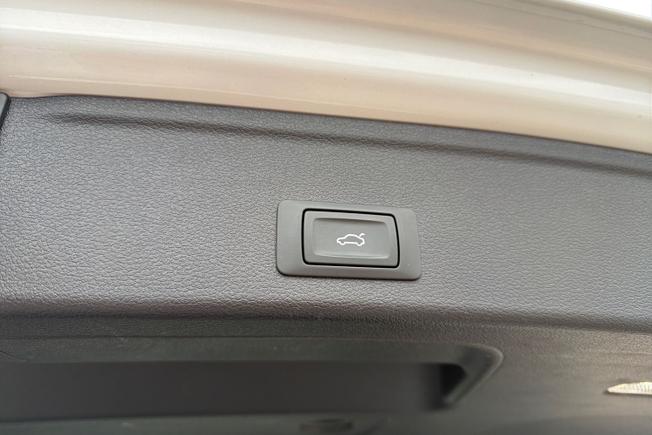 AUDI A4 Avant Photo 38