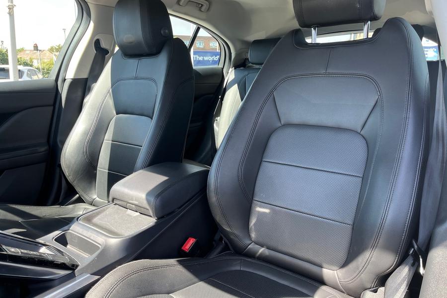Jaguar I-PACE Photo autoimg-5c977304ed100625760f06d960e0361147f11101.jpg