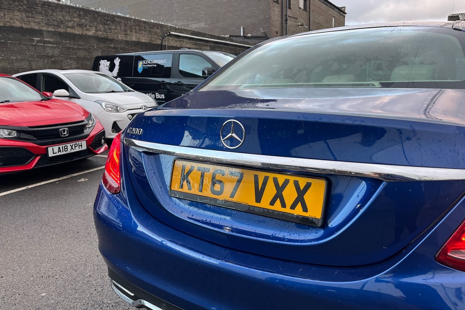 Mercedes-Benz C CLASS Photo 39