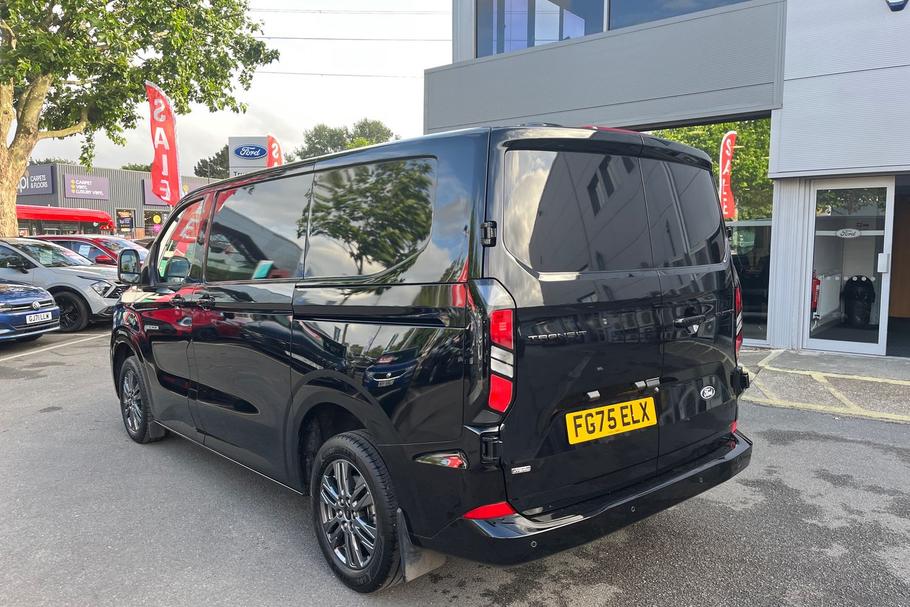 Used Ford TRANSIT CUSTOM FG75ELX 33