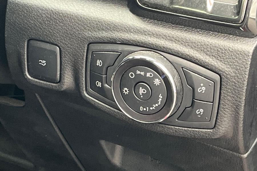 Ford RANGER Photo autoimg-5c9a558b37739dc810b8cb0f52d38088ff91d099.jpg