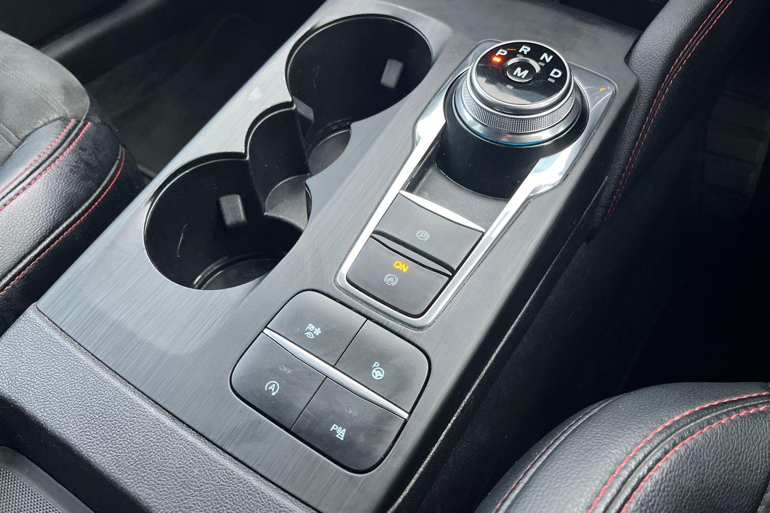 Ford KUGA Photo 36
