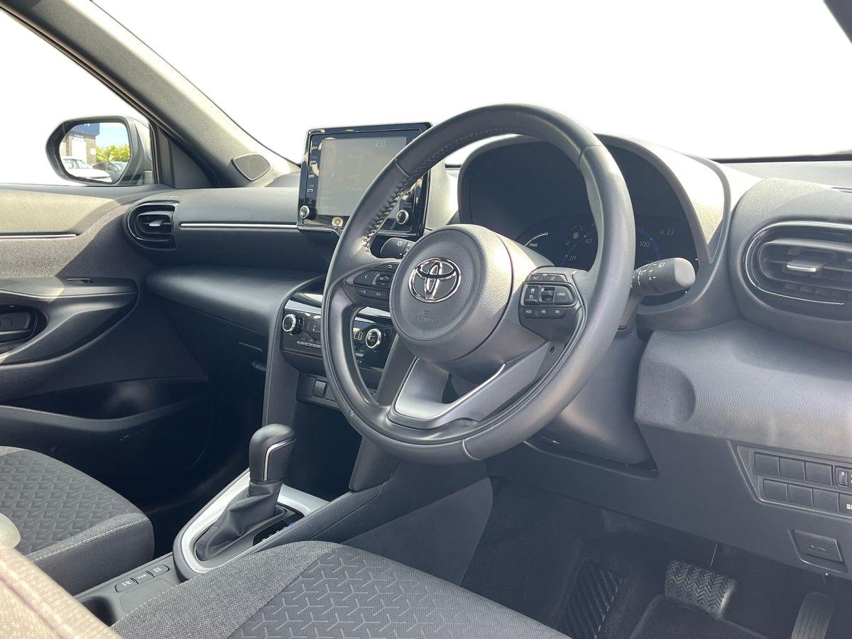 Toyota Yaris Cross Photo 18