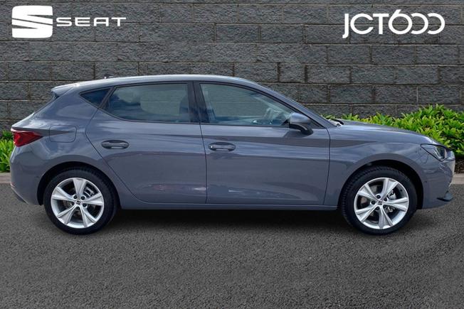 SEAT Leon Photo 4