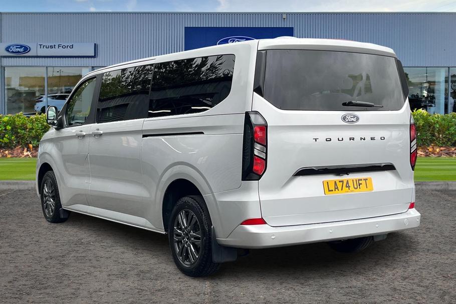 Used Ford TOURNEO CUSTOM LA74UFT 2