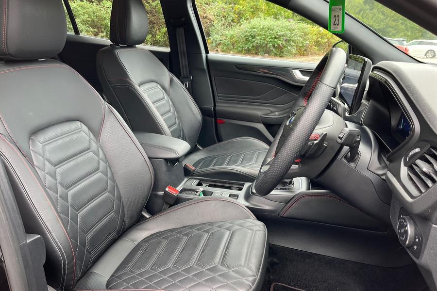 Ford Focus Photo autoimg-5ca5c8b4d8e50137e469fc770ea4b5bd66844fa8.jpg