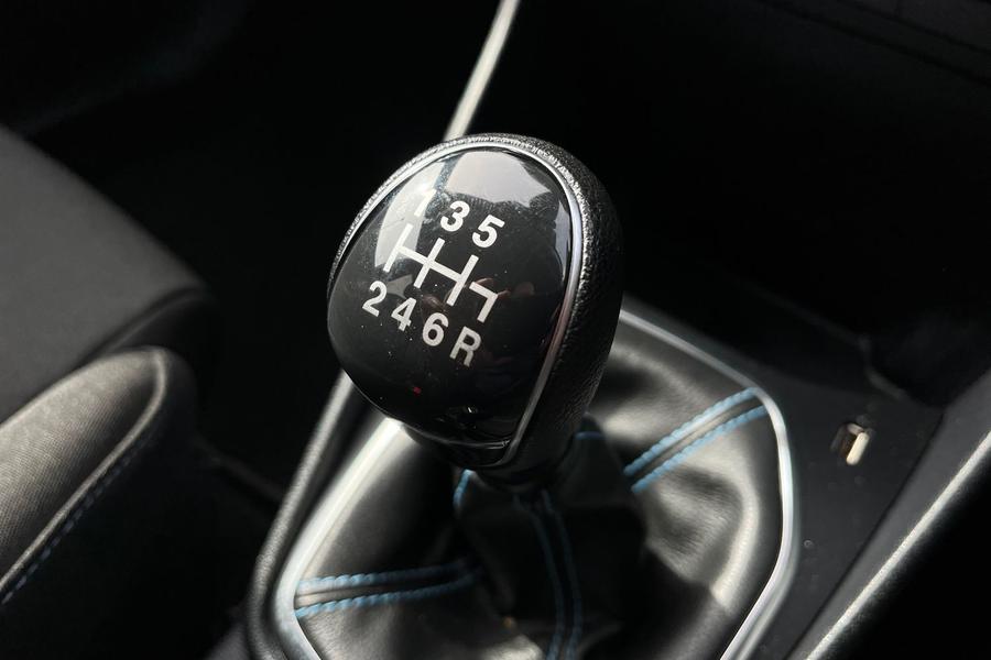 Ford Fiesta Photo autoimg-5ca6537052a99a520d2bc119d8e529cd987b1a93.jpg