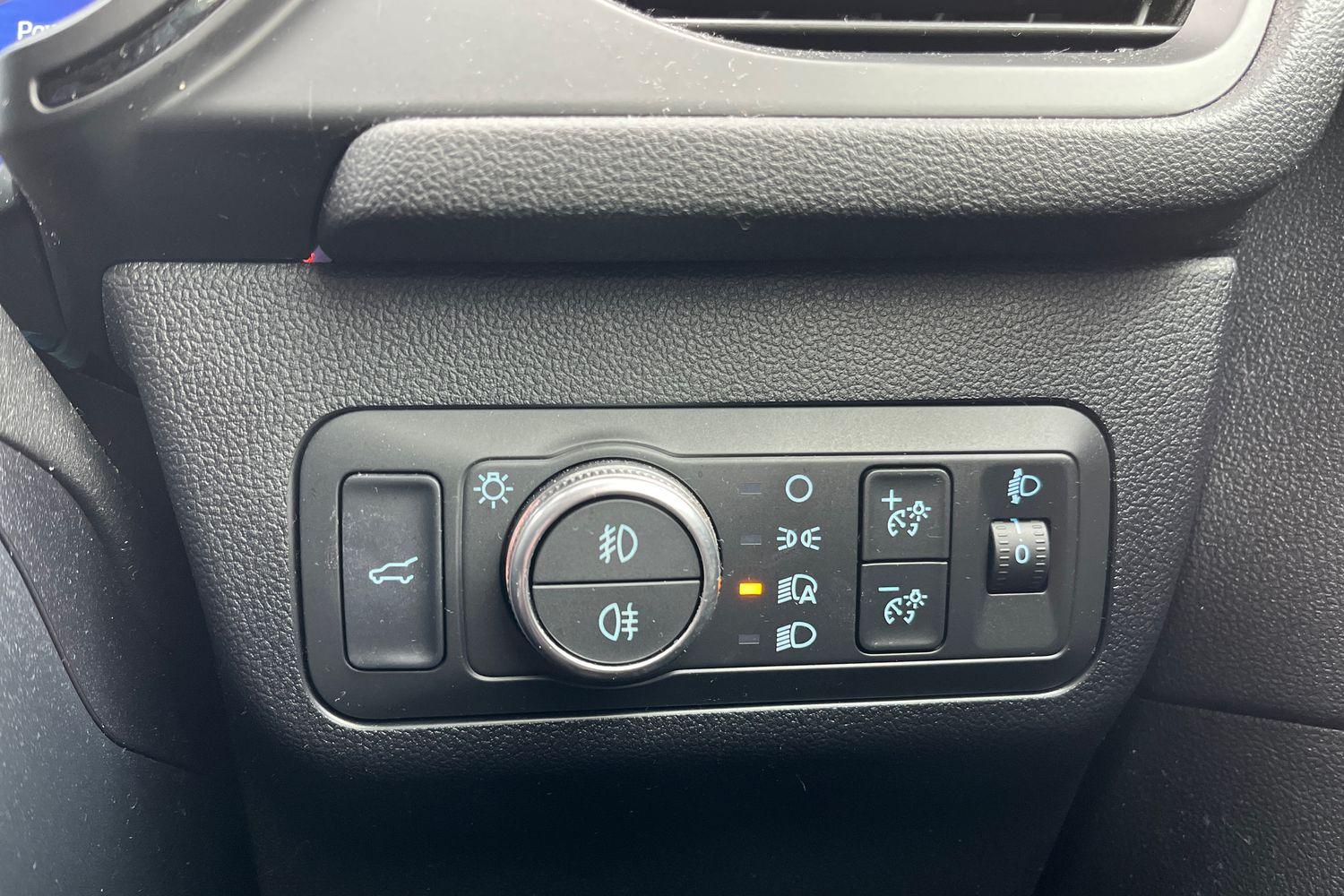 Ford KUGA Photo 27
