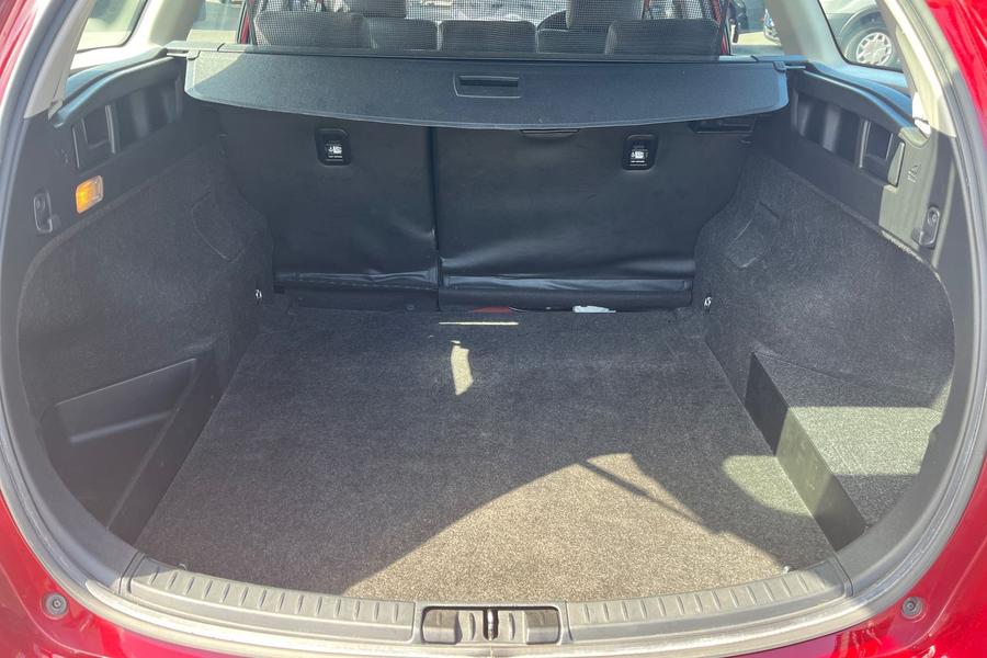 Toyota AURIS Photo autoimg-5cb03ddeb2ec2389ede74fd039953f9d1c4d02bd.jpg