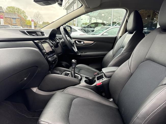 NISSAN Qashqai Photo 40