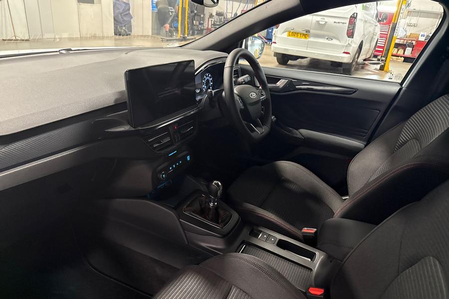 Ford Focus Photo autoimg-5cb1ad62414119a0fc1c900c334ed1d922abb9fd.jpg