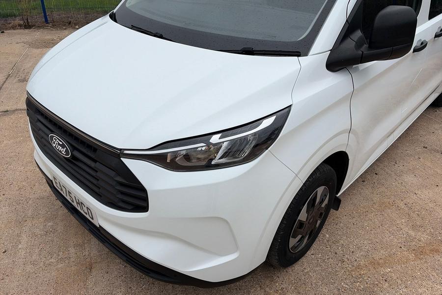 Ford TRANSIT CUSTOM Photo autoimg-5cb2cb451c3846e4f628554f49954b09bdfb66ac.jpg