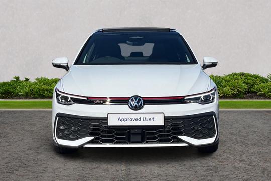 Volkswagen Golf Photo autoimg-5cb447debe959518e62bce2880fa1069266df814.jpg