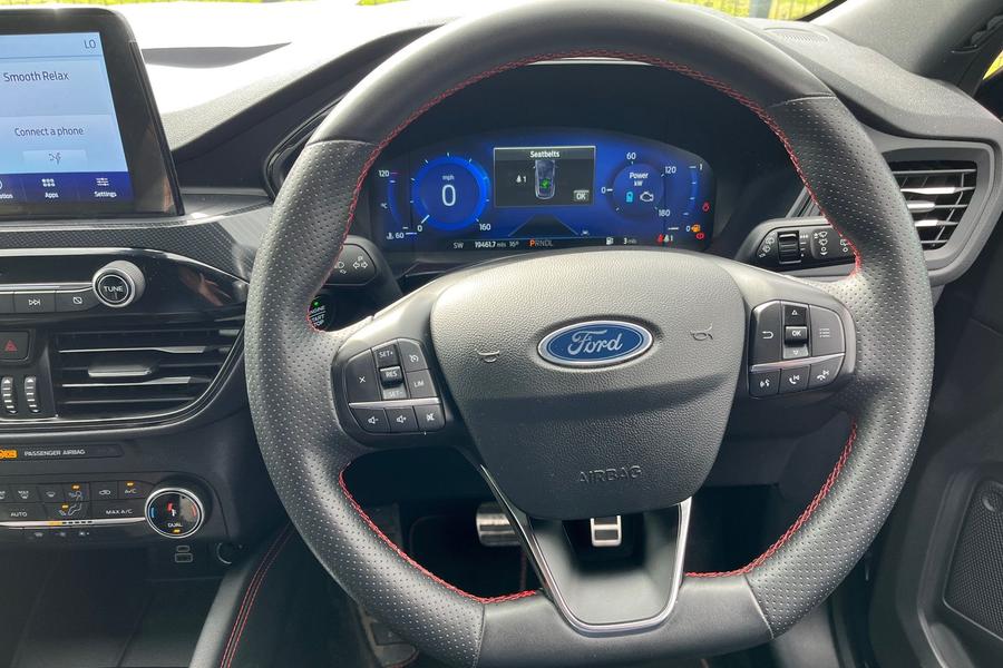 Ford KUGA Photo autoimg-5cb7388411ed07658025f6920c6c2d3d6908cd1e.jpg