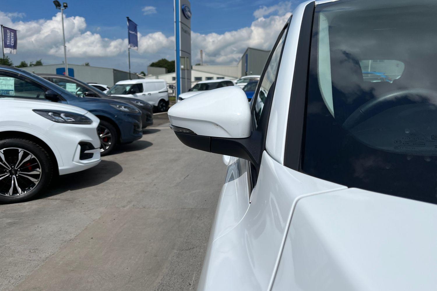 Ford Focus Photo 24