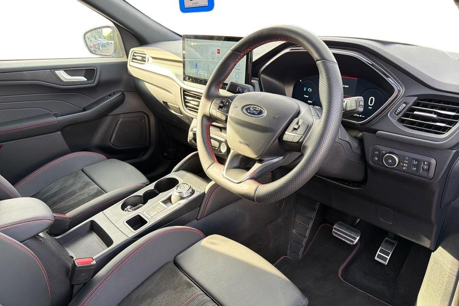 Ford Kuga Photo autoimg-5cb9180879441f40421a27ef30b5bbfafe3314d2.jpg