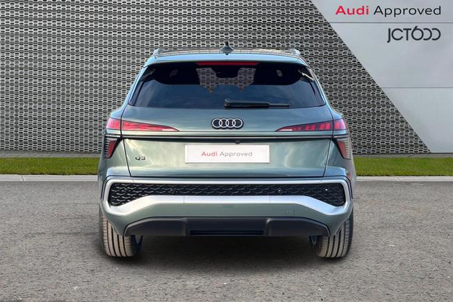 AUDI Q3 Photo 7