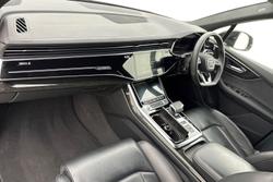 Audi Q7 Photo 2