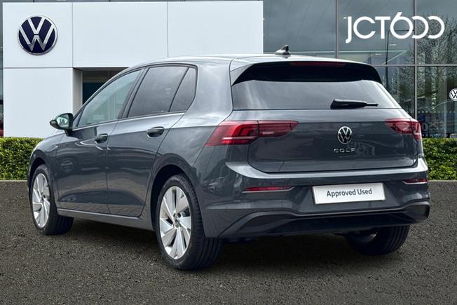 VOLKSWAGEN Golf Photo 3
