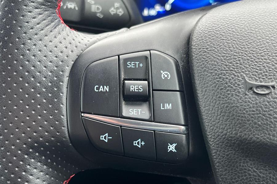 Ford PUMA Photo autoimg-5cc0e360cab896b66c2cd56de8d8ce06f68dc300.jpg