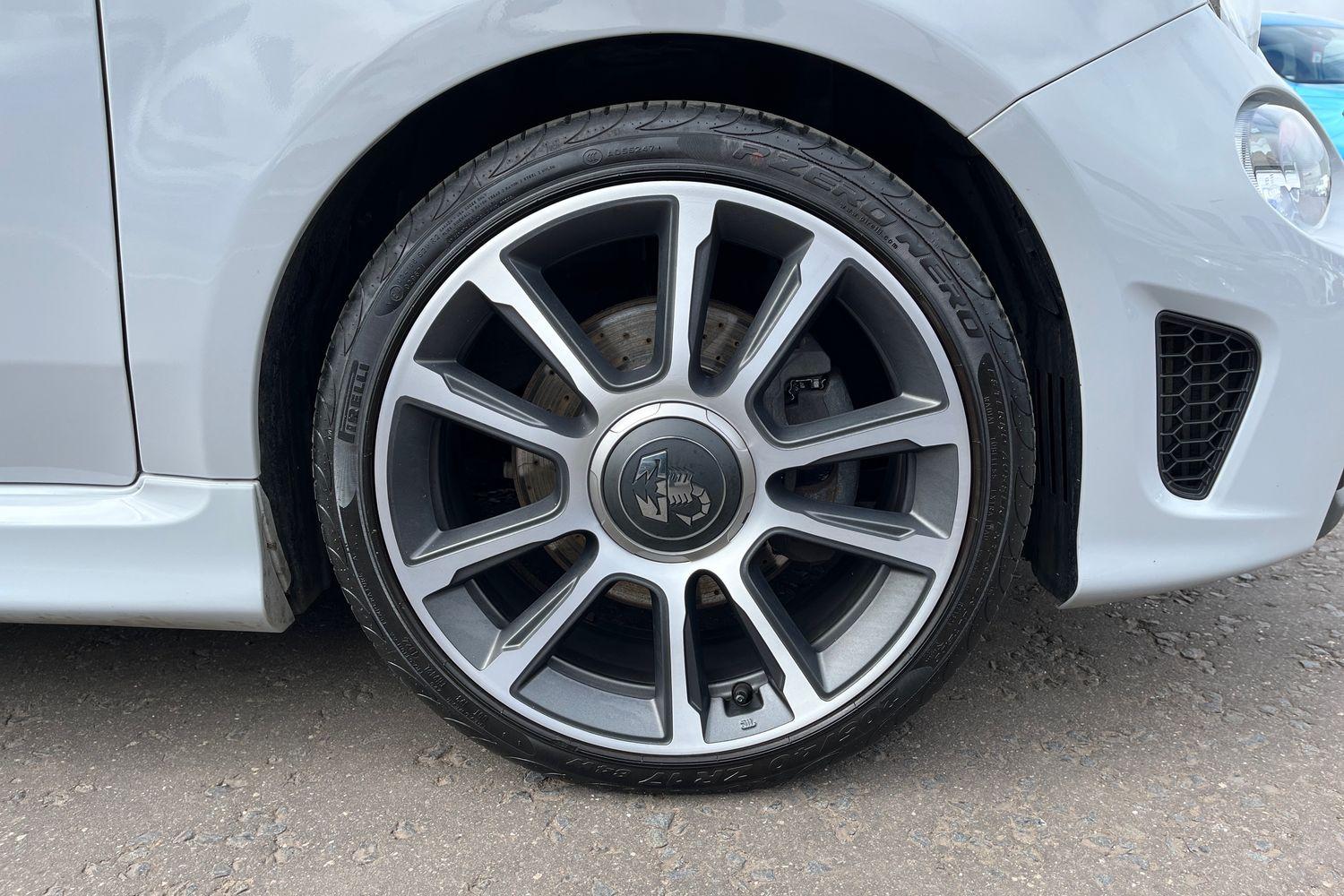 Abarth 595 Photo 7