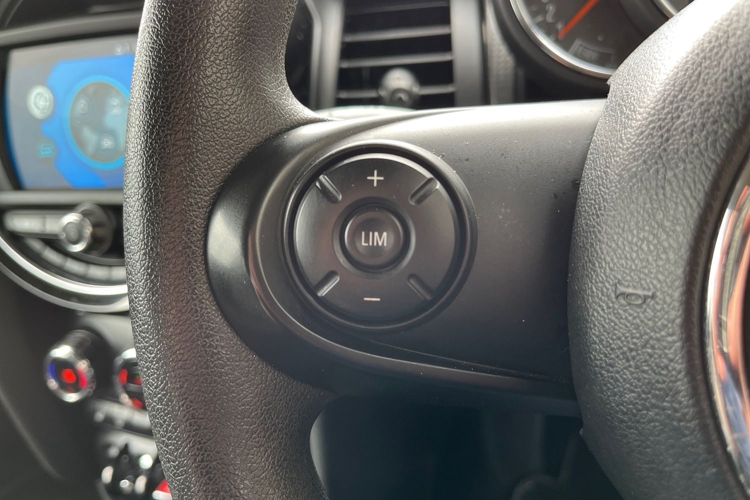 MINI HATCHBACK Photo 27