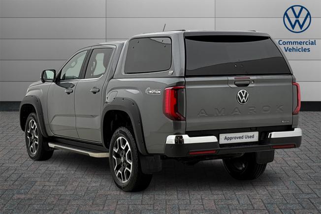 VOLKSWAGEN Amarok Photo 3