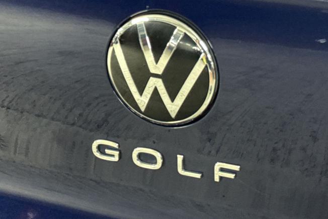 VOLKSWAGEN Golf Photo 37